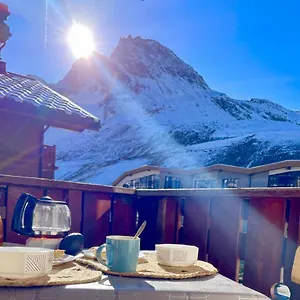 Apartment Studio Aux Pieds Des Pistes Vue Sur La Montagne, Tignes